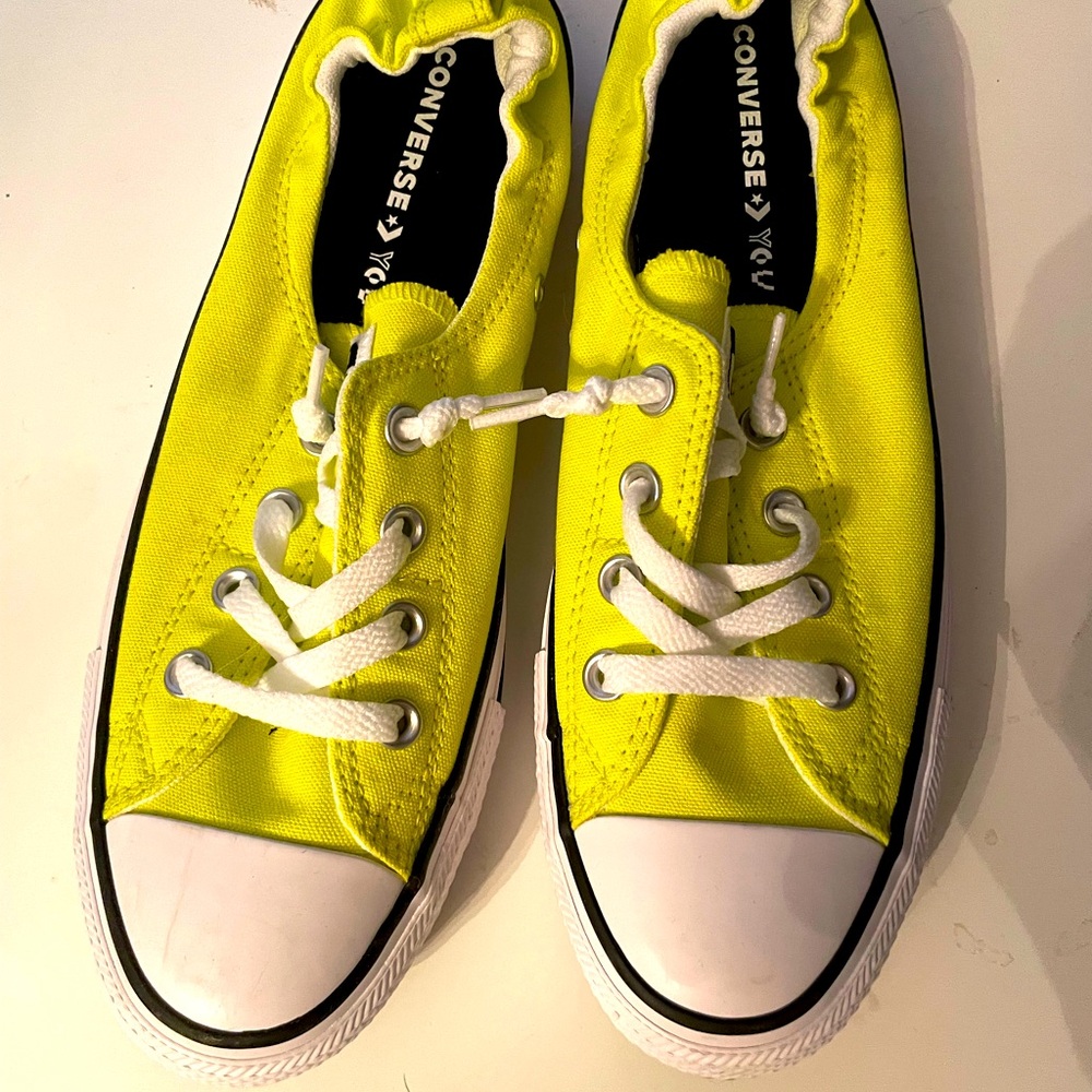 Converse  Chuck Taylor Shore Shoes vibrant yellow ladies size 10